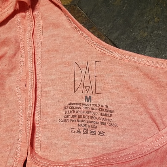 DAE Workout Tank - Picture 3 of 3